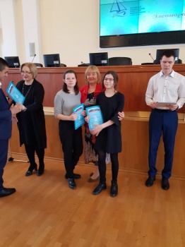 ​Камчатские старшеклассницы стали победителями финального этапа Конкурса Водных проектов, проходившего в Москве. 9