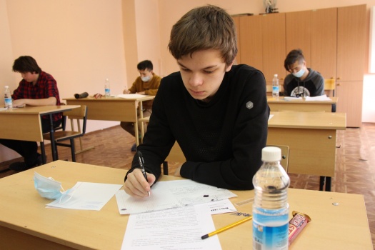 ​5 и 6 февраля участники регионального этапа ВсОШ в Камчатском крае состязались в области математики 2