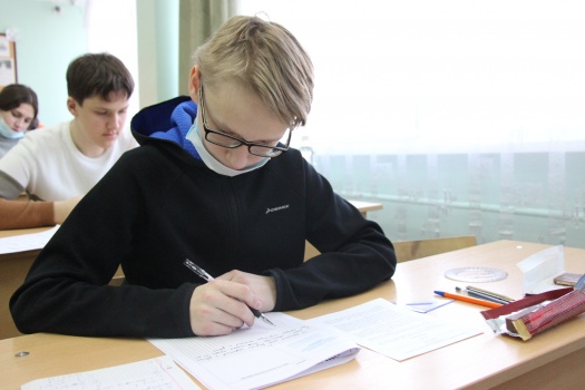 ​5 и 6 февраля участники регионального этапа ВсОШ в Камчатском крае состязались в области математики 7