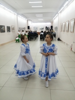 ​Эвриканцы выступили с концертной программой в «Камчатском краевом художественном музее» 9