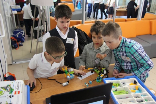 ​В Центре образования «Эврика» состоялся конкурс легоконструирования «LEGO-умники».