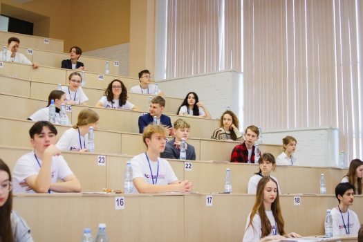 ​Камчатская девятиклассница стала призёром заключительного этапа ВсОШ по предмету обществознание. 0