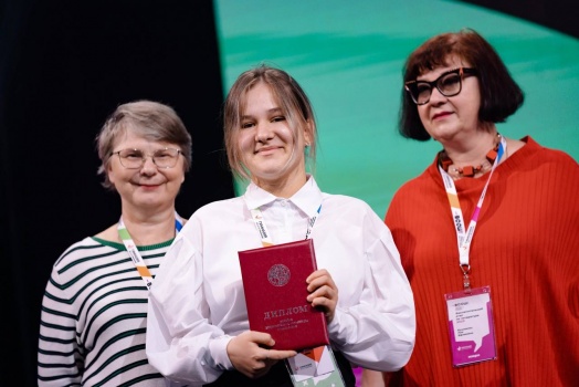 ​Девятиклассница из Усть-Камчатска стала призёром по литературе на заключительном этапе ВсОШ. 3